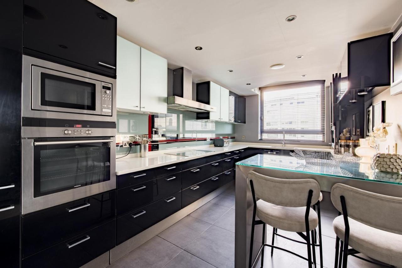 The River Thames View - Stunning 2bdr Flat With Study + Balcony Appartamento Londra